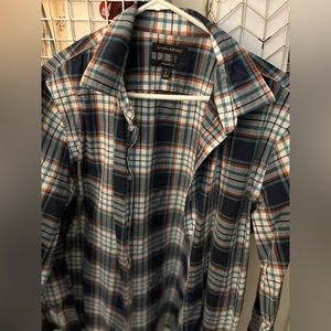 Banana Republic Standard Fit men’s long sleeve flannel